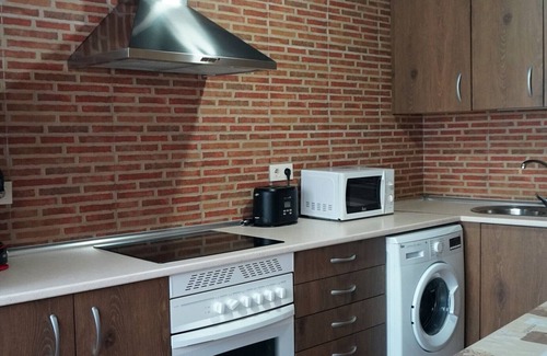 Los Navalucillos Casa | Casa rural 'Vallecasar' con vistas a la montaña, Wi-Fi y aire acondicionado