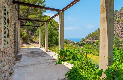 Estellencs Villa | Casa de campo 'Es Port Estellencs' cerca de la playa con vistas al mar, piscina y Wi-Fi