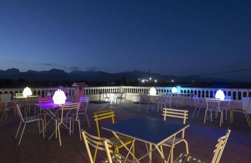 Binissalem Villa | Casa rural 'Es Pouet' con vistas a la montaña, Wi-Fi y aire acondicionado