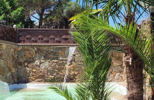 El Berrueco Casa | Casa rural 'Tu Playa En La Sierra' con vistas a la montaña, piscina privada y Wi-Fi