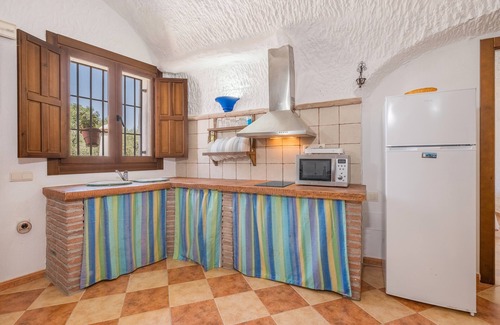 Benalúa de Guadix Casa | Casa rural 'La Higuera' con vistas a la montaña, Wi-Fi y aire acondicionado