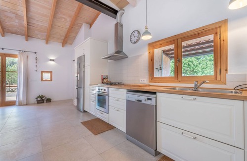 Son Servera Villa | Casa rural 'Laurel' con vistas a la montaña, piscina privada y Wi-Fi