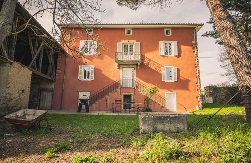 Rouede Casa | Country House 'Maison De Rouède' with Mountain View, Wi-Fi and Air Conditioning