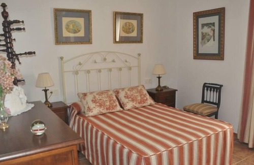 Motril Cabaña | Casa de campo con jardin, piscina salada y acceso a INTERNET.