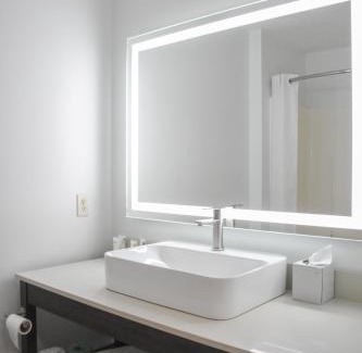 Bloomington Hotel | Country Inn & Suites by Radisson, Bloomington-Normal West, IL