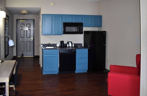 Halfway Hotel | Country Inn & Suites by Radisson, Hagerstown, MD