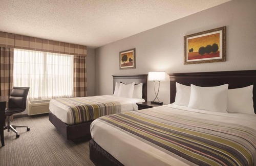 West Bend Hotel | Country Inn & Suites by Radisson, West Bend, WI