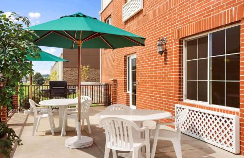 Conway Hotel | Country Inn & Suites by Radisson, Conway, AR