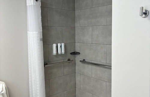 Shelby Hotel | Country Inn & Suites by Radisson, Shelby, NC
