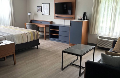 Shelby Hotel | Country Inn & Suites by Radisson, Shelby, NC