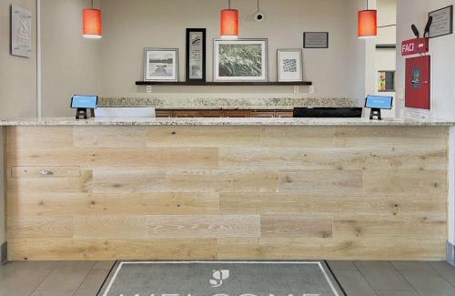 Tucson Hotel | Country Inn & Suites by Radisson, Tucson Airport, AZ