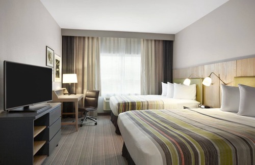 Milan Hotel | Country Inn & Suites by Radisson, Sandusky South, OH