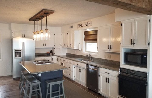 Plainwell Casa | Country lake get away from sunrise to sunset