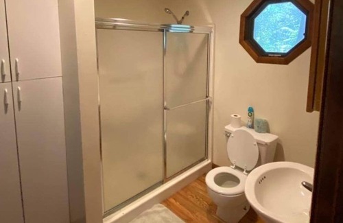 Cynthiana Casa | Country- setting Cabin- near Longs Retreat