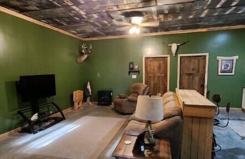 Ragsdale Cabina | Country Squire Acres