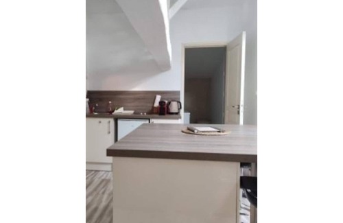 Saint-Hilaire-de-Loulay Apartamento | Country studio