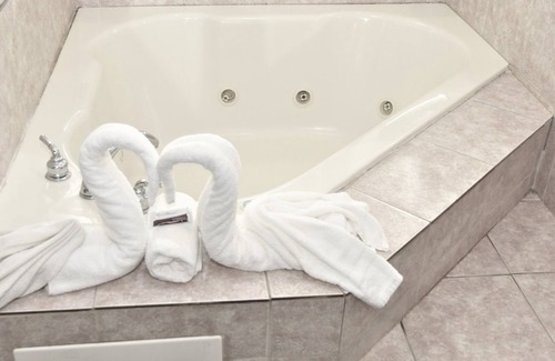 Galloway Hotel | Country View Inn & Suites Atlantic City