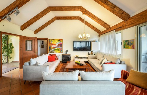 Ma'alot - Tarshiha Apartamento | Country Yard Villa in Yaffe Nof,Maalot