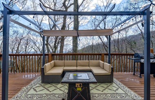 Tate Casa | Countryside A-frame with alfresco deck & amazing views