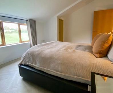 Abbess Roding Casa | Countryside Barn Close to Kent Vineyards