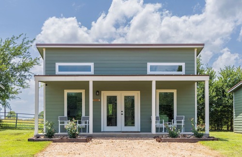 Warrenton Casa | Countryside Escape | Brand NEW Cottage | 5 Mins to Round Top