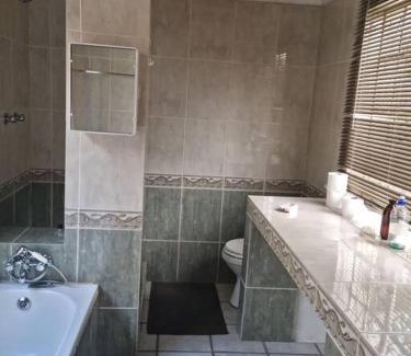 Greater Johannesburg Metropolitan Area Apartamento | Countryside Garden Cottage, Sleeps 2