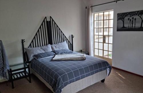 Greater Johannesburg Metropolitan Area Apartamento | Countryside Garden Cottage, Sleeps 2