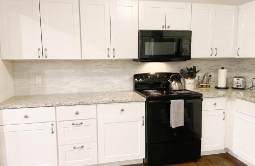 Keller Casa | County Chic Pets Ok Tx Motor Speedway Nearby By Vacation Your Way