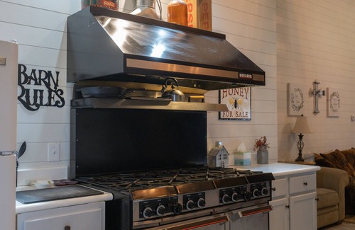 Mount Gilead Casa | County Retreat in the woods , overlooking beautiful woods and stream