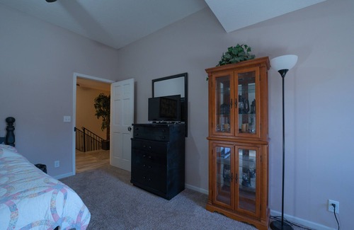 Mount Gilead Casa | County Retreat in the woods , overlooking beautiful woods and stream