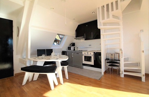 Deauville City Centre Apartamento | Clasificados 4 ****, tenis, piscina, estacionamiento, ropa de cama incluida, WIFI, equipo y parque