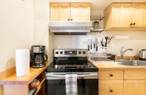 Panoramic Hill Condominio | Condominio de parejas sobre Memorial Stadium