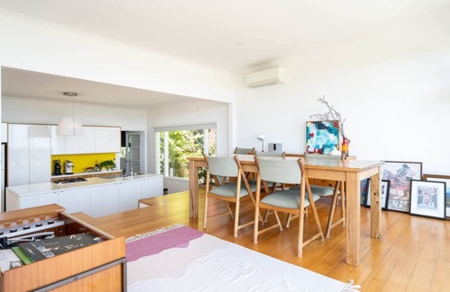 McCrae Cabaña | Couples Corner A Stylish Bay View Retreat