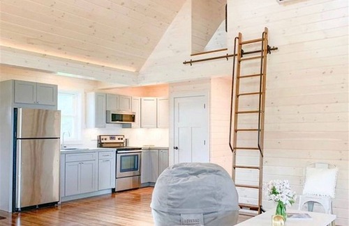 North Sebago Cabaña | Couples Cottage Limit 4 1 Bedroom Cottage