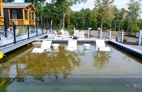 North Sebago Cabaña | Couples Cottage Limit 4 1 Bedroom Cottage