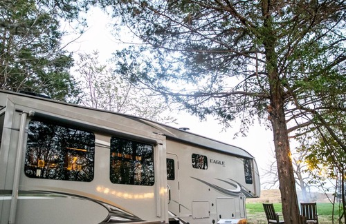 Sullivan Casa | Farm glamping getaway