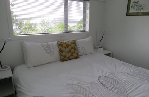Coromandel Apartamento | Escapada de parejas con impresionantes vistas del puerto y cordilleras