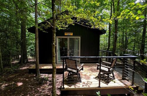 Balsam Grove Otro | Couples Glamping Cabin-Bearly Behaving at Valley Bear Farms Resort