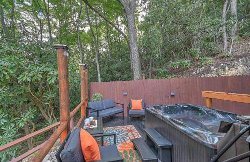 Elizabethton Casa | Couples luxury getaway in the smokey mountains with hot tub and pet friendly