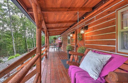 Elizabethton Casa | Couples luxury getaway in the smokey mountains with hot tub and pet friendly