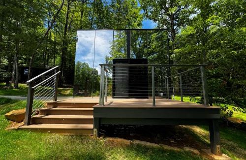 Balsam Grove Casa | Couples Mirror Cabin- Reflections at Valley Bear Farms Resort