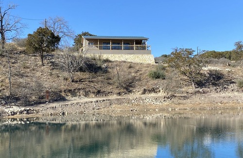 Ingram Cabina | Couples Retreat Lakeside