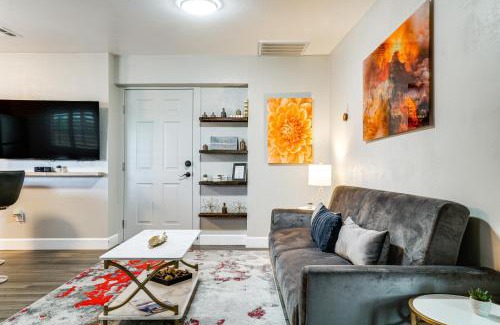 El Paso Apartamento | Couples Retreat with Grill Near El Paso Zoo!