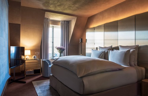 Marais Hotel | Cour des Vosges - Evok Collection