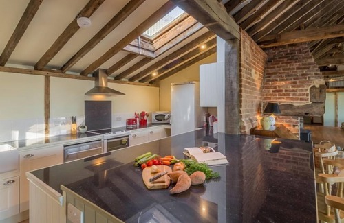 Ipswich Casa | Este granero único y convertido está situado en un impresionante AONB.