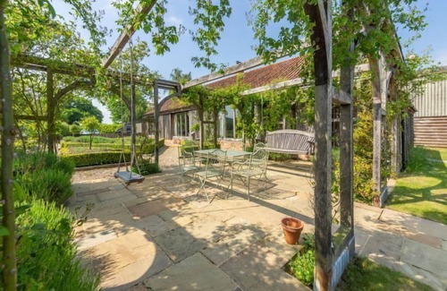 Ipswich Casa | Este granero único y convertido está situado en un impresionante AONB.