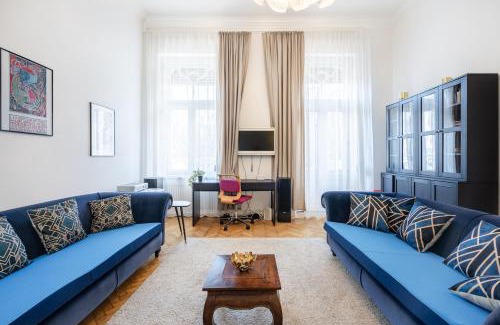 Csarnok negyed Apartamento | Court Crossing Apartment