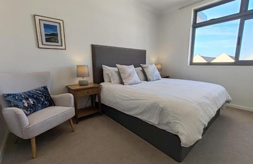 Muizenberg Apartamento | Courtside Views Empire Apartment