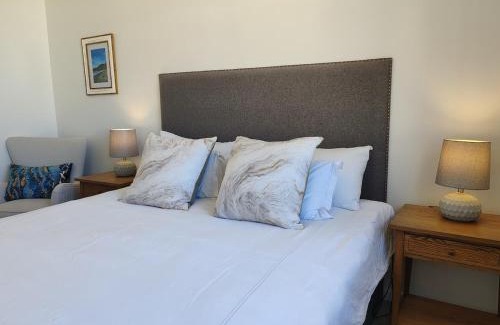 Muizenberg Apartamento | Courtside Views Empire Apartment