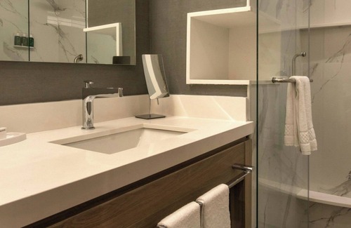 San Luis Potosí Hotel | Courtyard by Marriott San Luis Potosi, Los Lagos